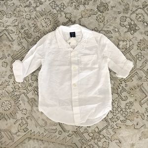 🆕NWT gap button down shirt